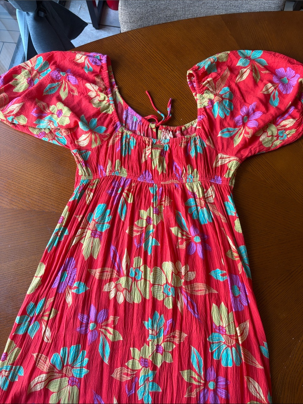 Billabong Red Floral Midi Dress with Puff Sleeves